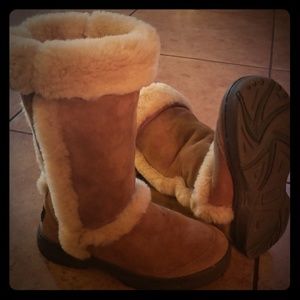 Ugg Sunburst tall boots, size 6